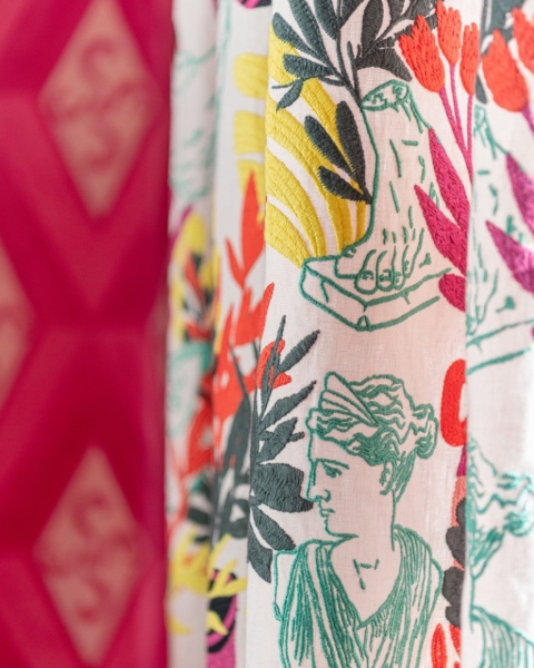 MINDTHEGAP | LA DOLCE VITA | Fabric | STATUARIO Pink Embroidered 