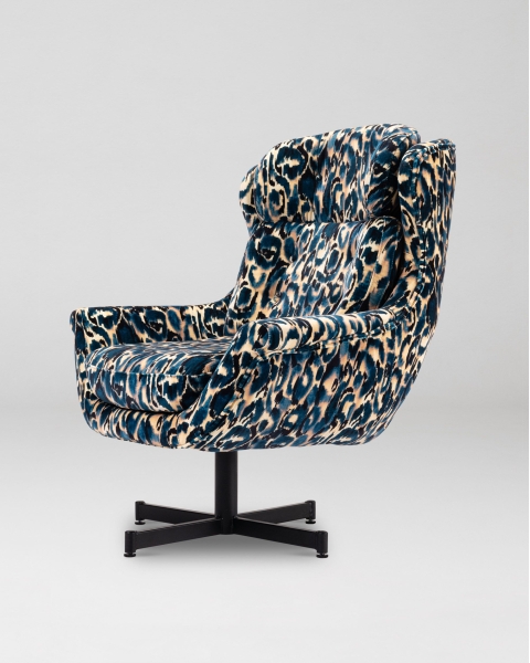 MINDTHEGAP | LA DOLCE VITA | CHAIR | JOHN SVIWEL - BLU SELVAGGIO velvet