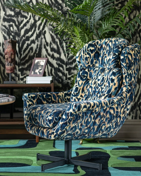 MINDTHEGAP | LA DOLCE VITA | CHAIR | JOHN SVIWEL - BLU SELVAGGIO velvet