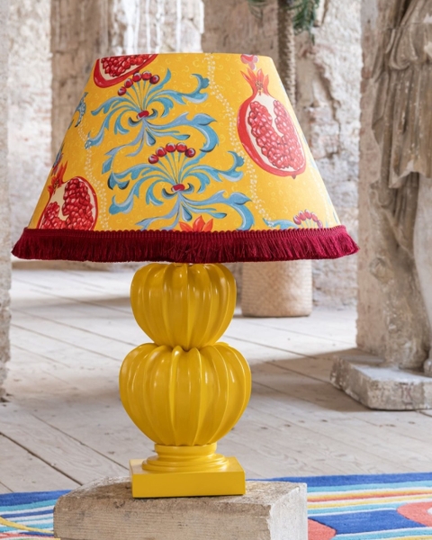 MINDTHEGAP | LA DOLCE VITA | Table Lamp | MELAGRANATA BOTANY in Colza Yellow resin