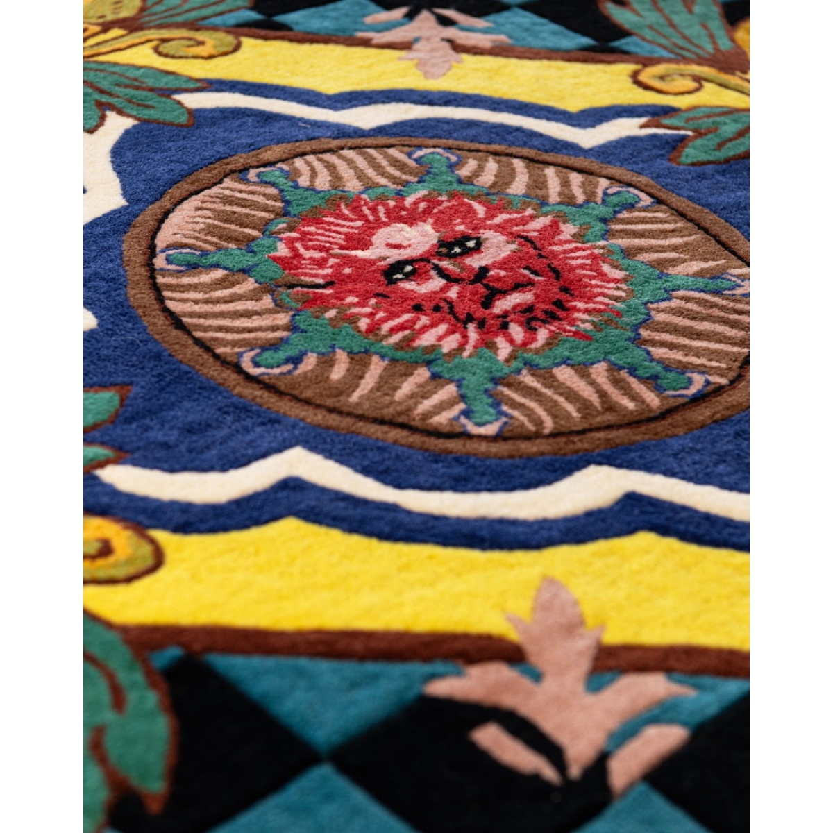 MINDTHEGAP | LA DOLCE VITA | AMALFI Hand Tufted Wool Rug