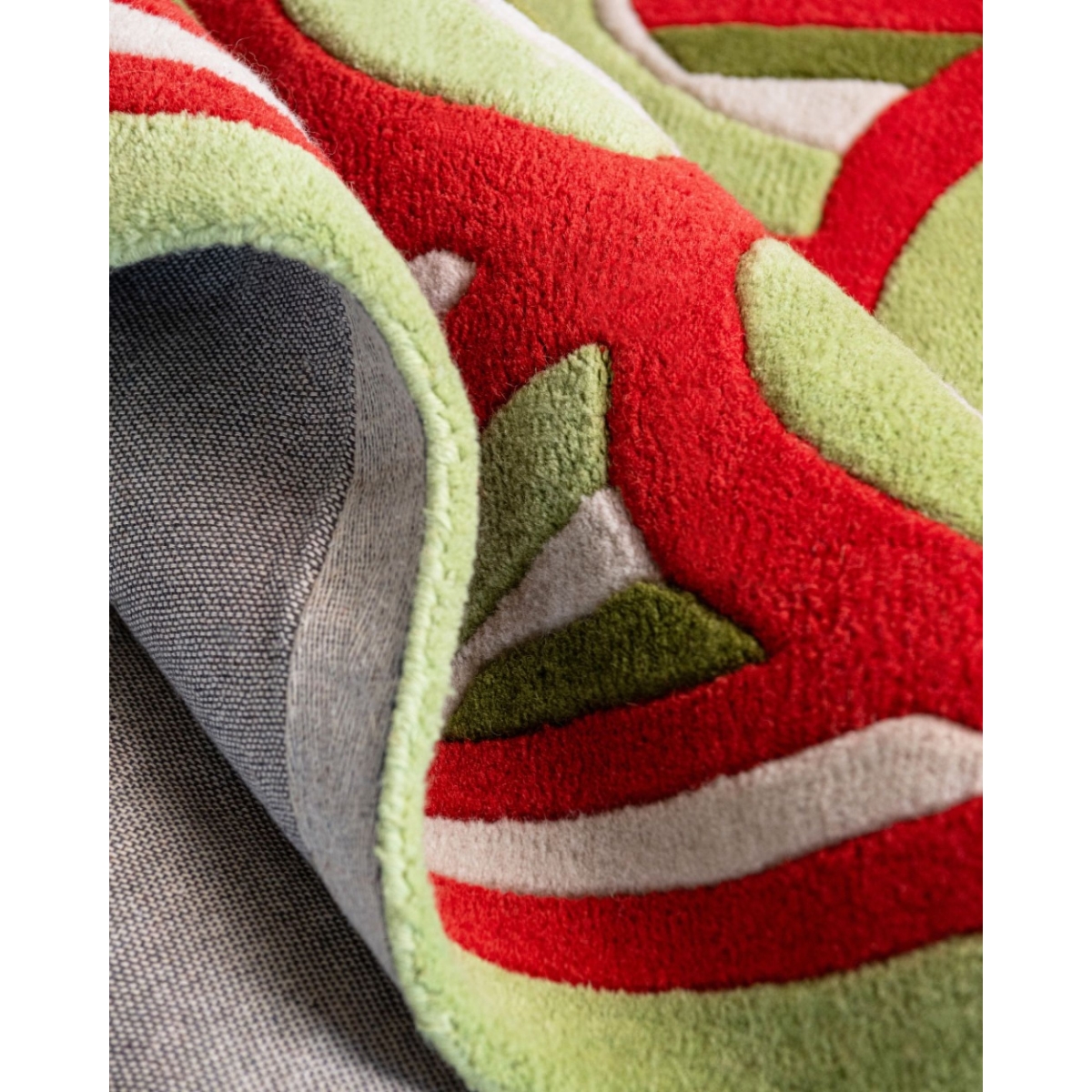 MINDTHEGAP | LA DOLCE VITA | Rug | ESTIVO Hand Tufted Wool 