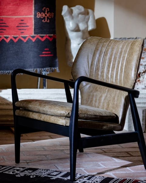 MINDTHEGAP | The Contemporary Capsule | Brody Chair | Cambridge