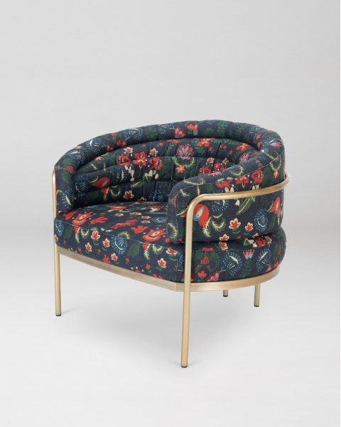 MINDTHEGAP | The Contemporary Capsule | Peregrine Chair | Zabola Linen