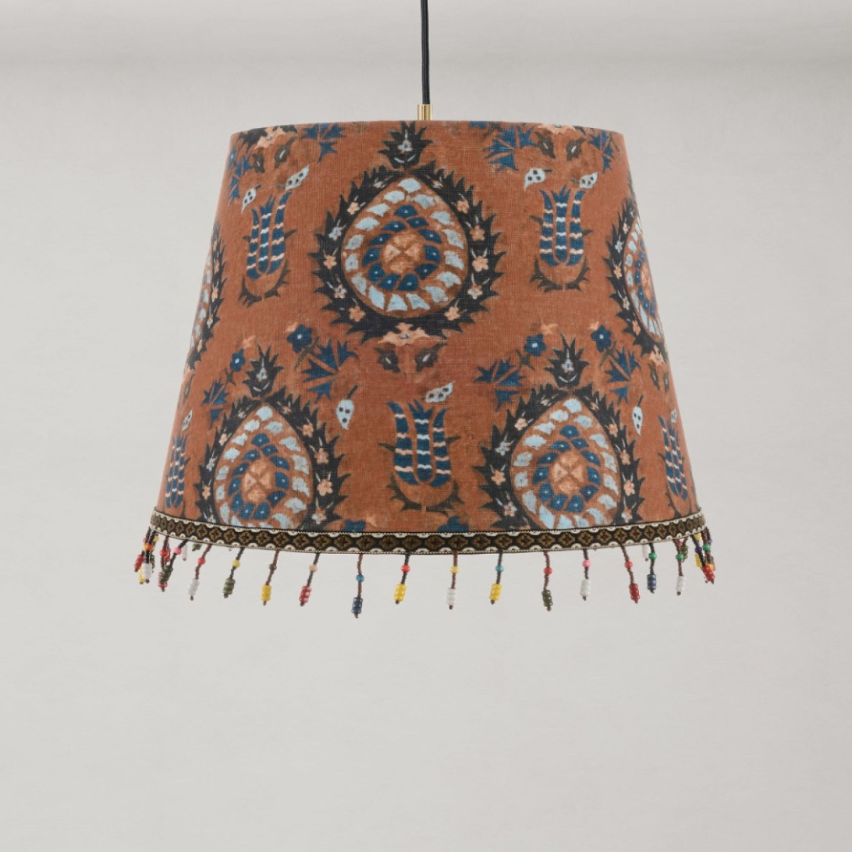 MINDTHEGAP | Transylvanian Roots | Pendant Lamp | FLOURISH Sienna | CL50372