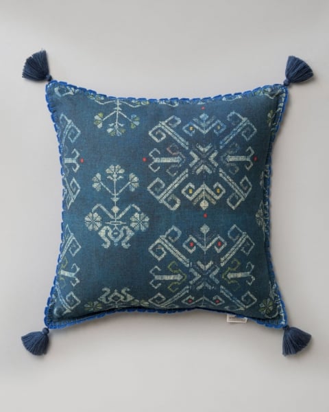 MINDTHEGAP | Transylvanian Roots | Cushion | ROOTS Linen