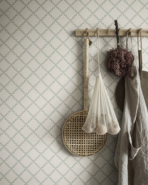 Sandberg / Trellis Forest Green S10304